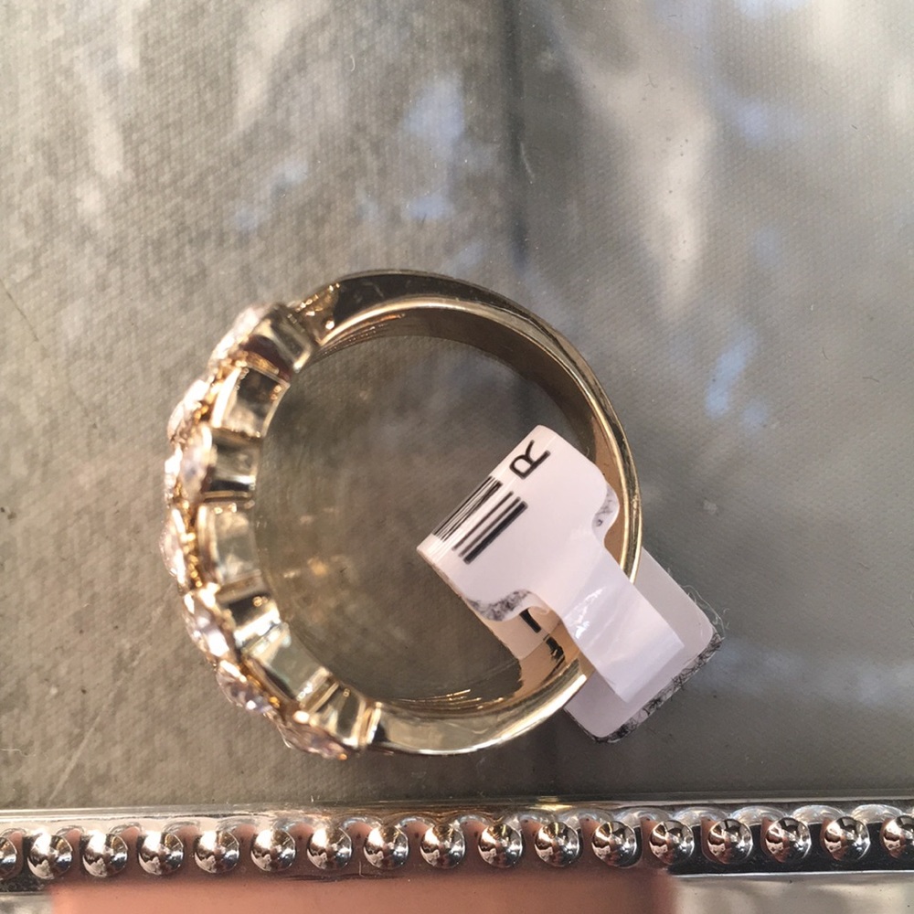 Gorgeous Gold and Crystals accents Fashion Ring - Picture 5 of 5